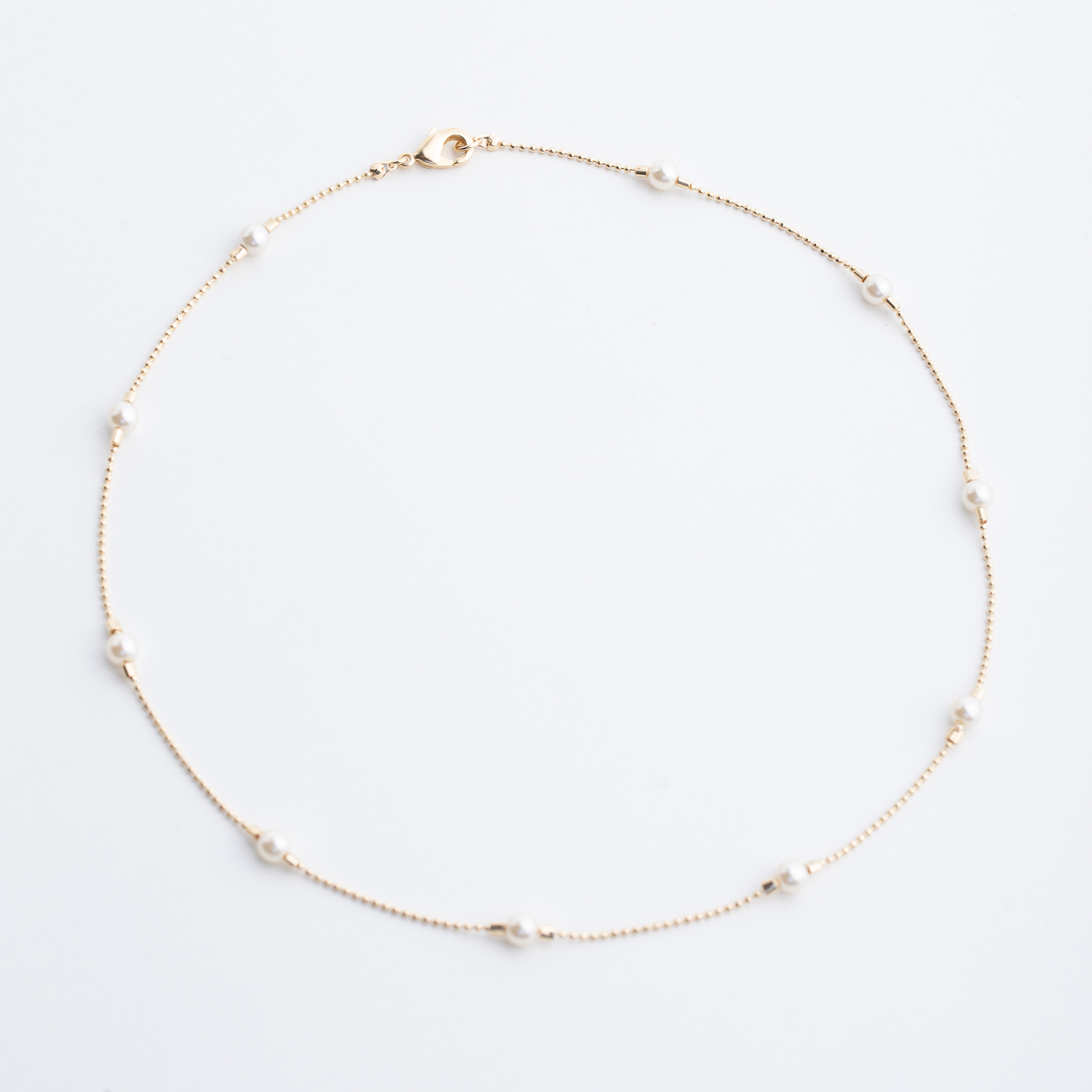 19564 Delicate Gold Necklace with Pearls 16"